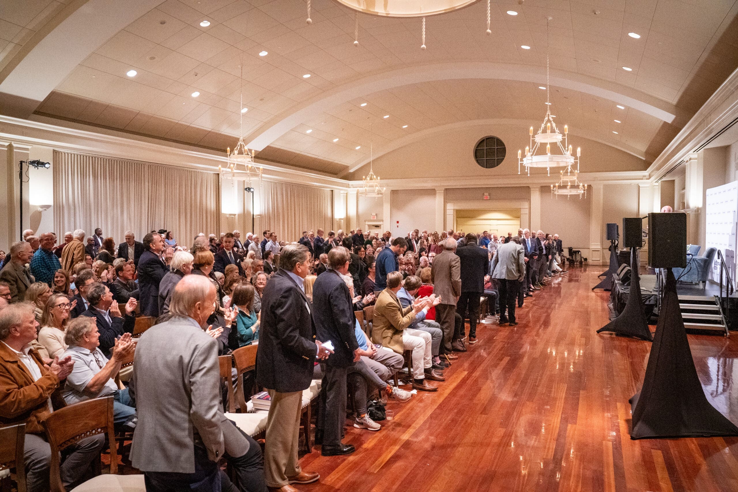 Full room — ATLVets General Petraeus event, 1,000+ attendees