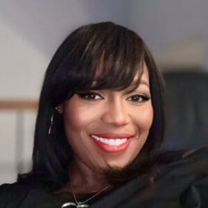 Profile photo of Janine